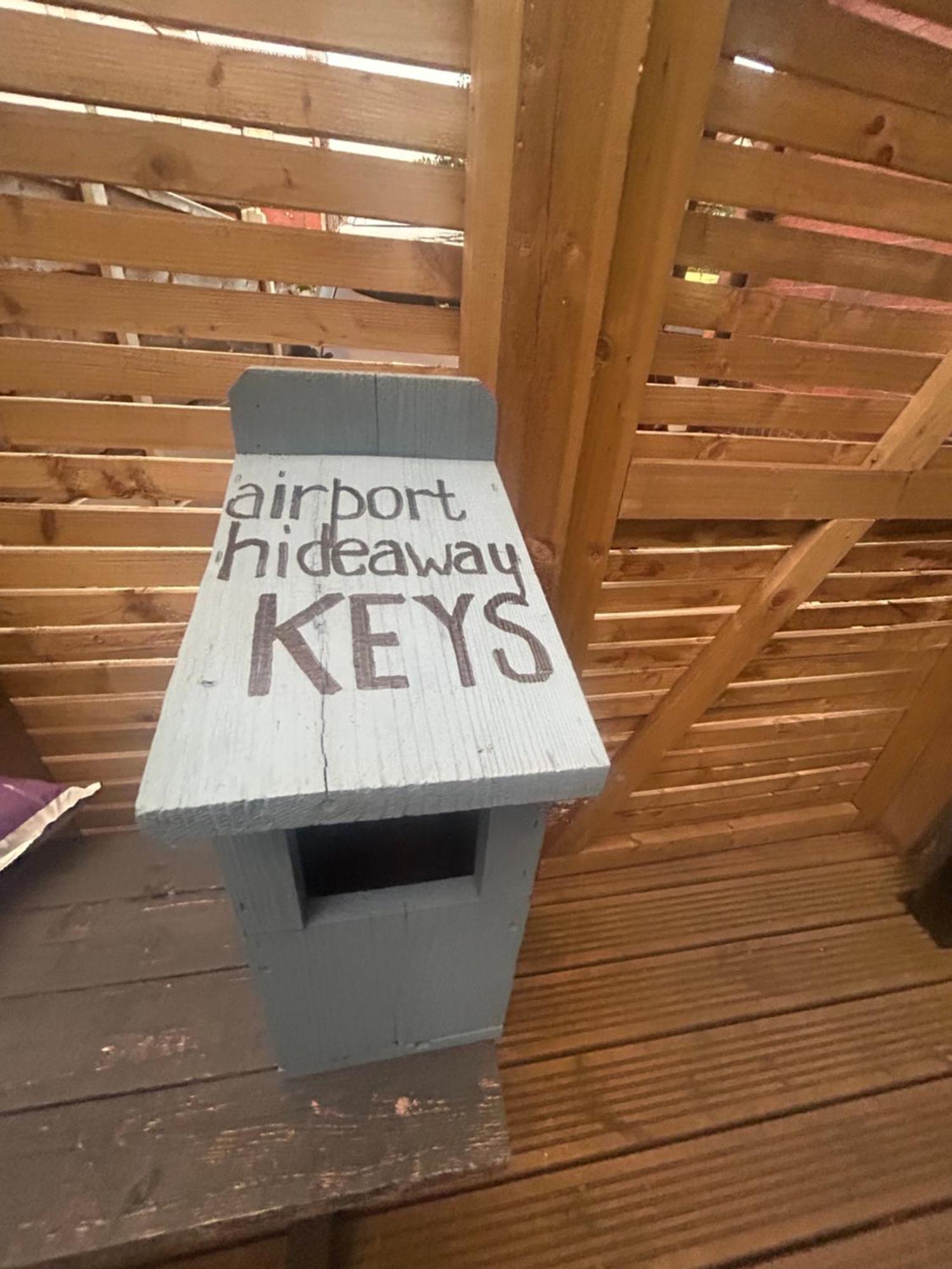 Ferienwohnung Airport Hideaway Manchester Exterior foto